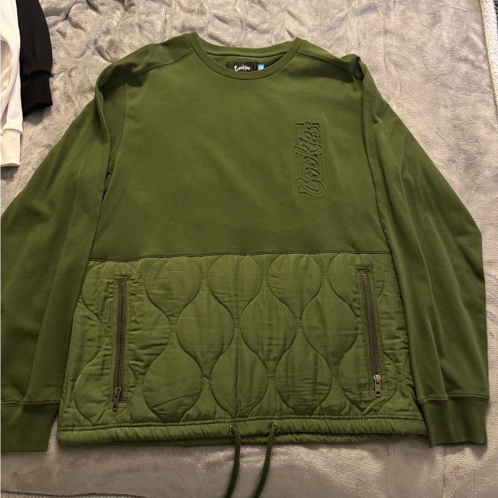 Cookies crew neck. Green. New. No tags